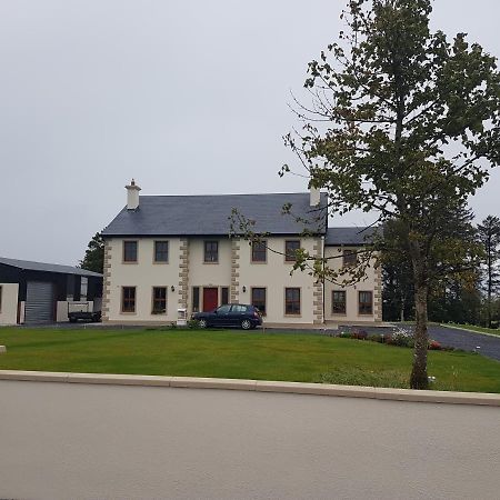 The Farmhouse Accomodation Claremorris Exterior foto