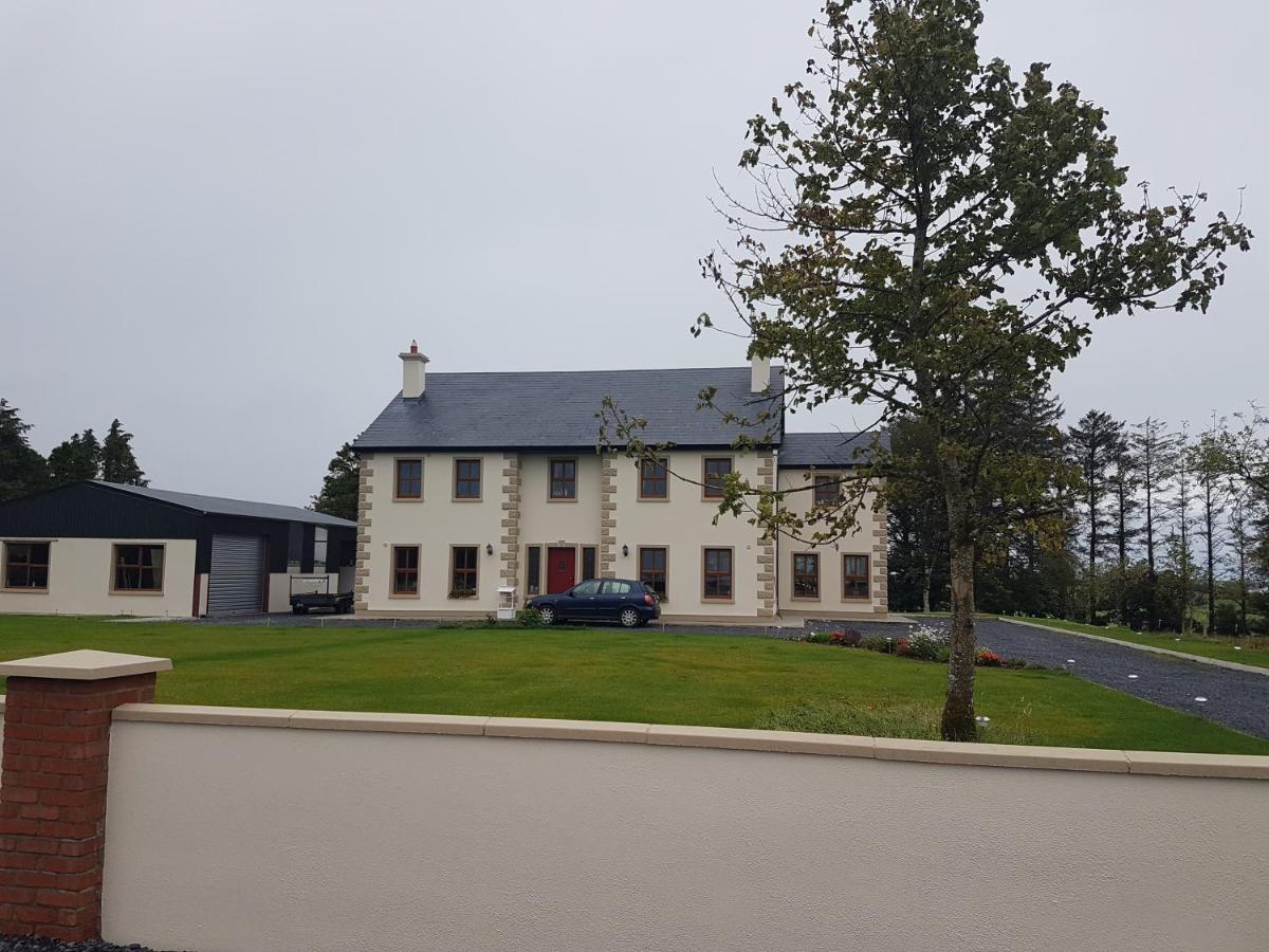 The Farmhouse Accomodation Claremorris Exterior foto